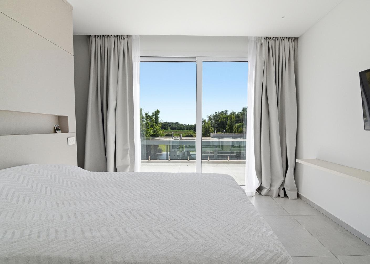 8-room house for sale in Chivilcoy