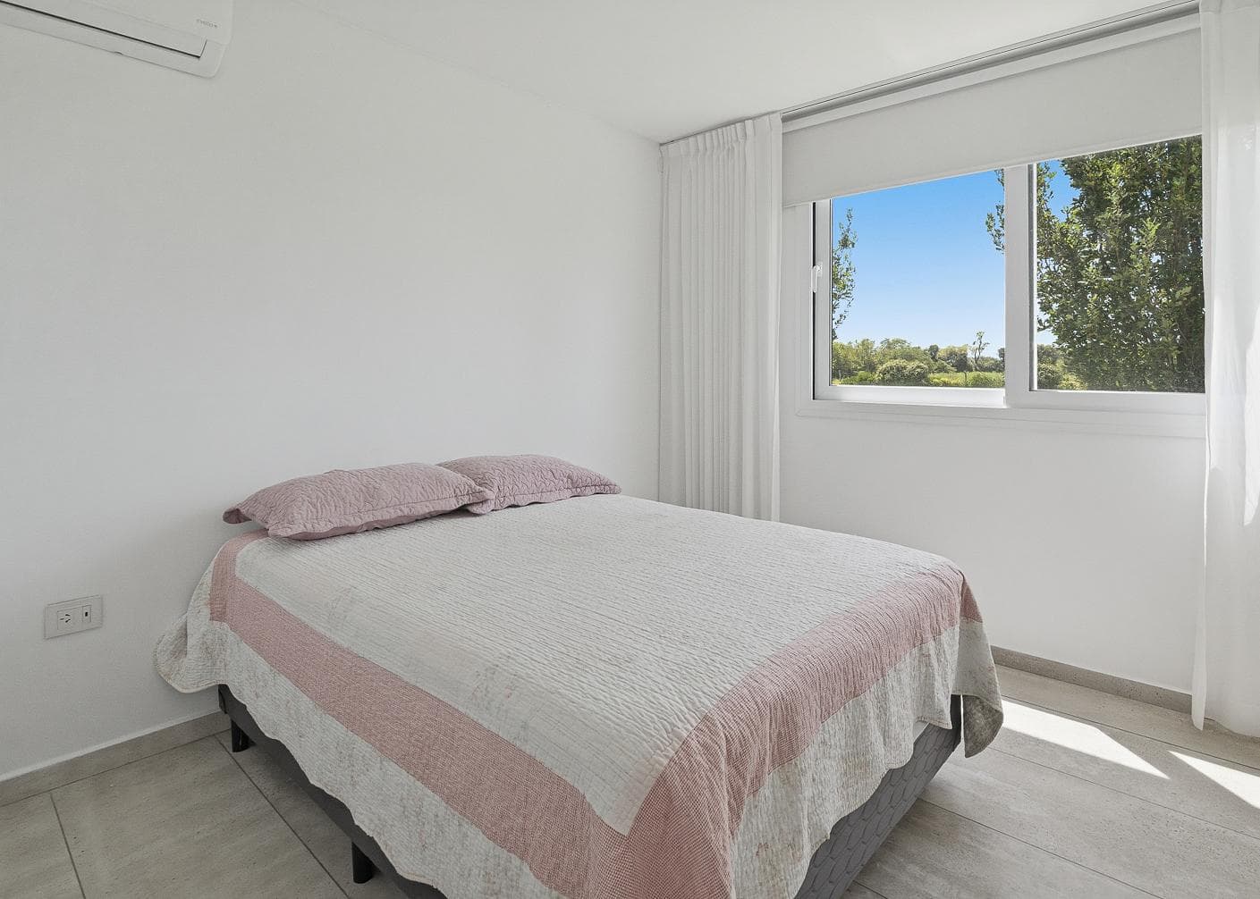 8-room house for sale in Chivilcoy