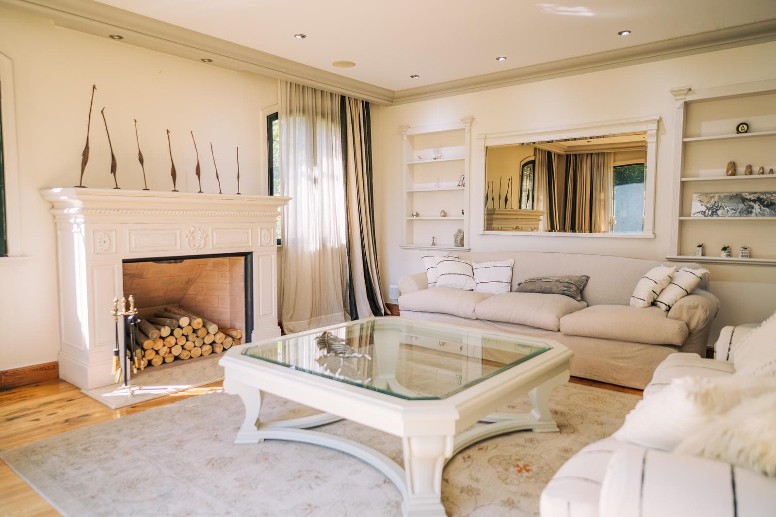 950-square-meter home for sale in Olivos