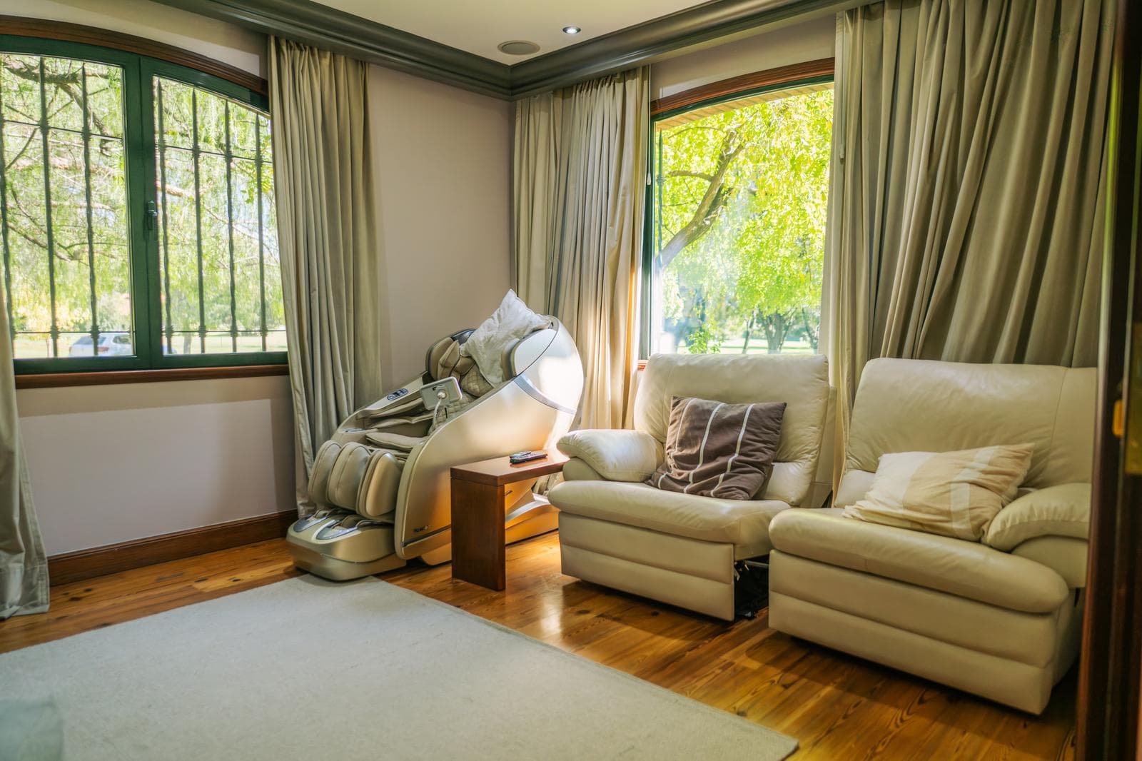 950-square-meter home for sale in Olivos