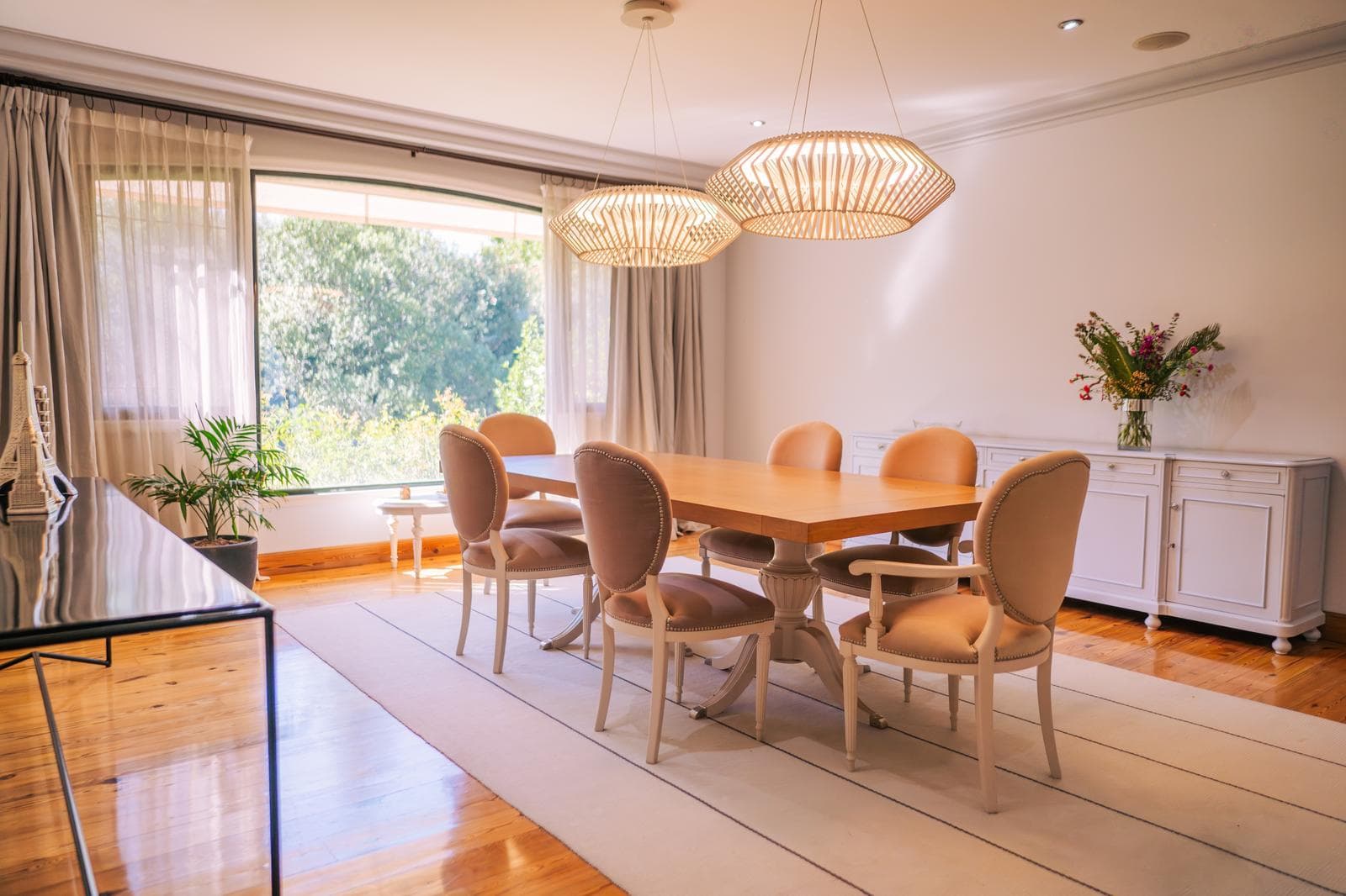 950-square-meter home for sale in Olivos