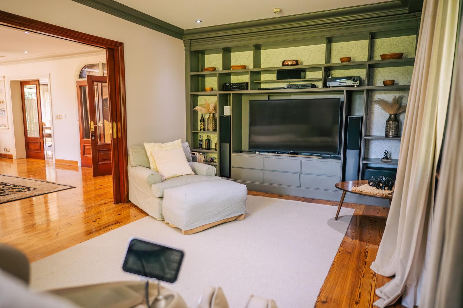 950-square-meter home for sale in Olivos