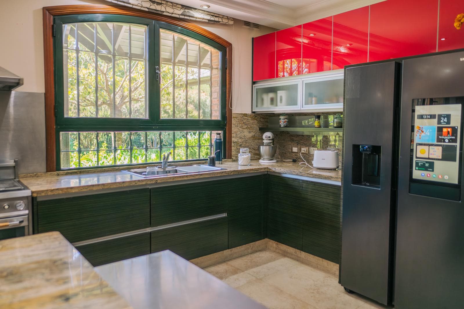 950-square-meter home for sale in Olivos