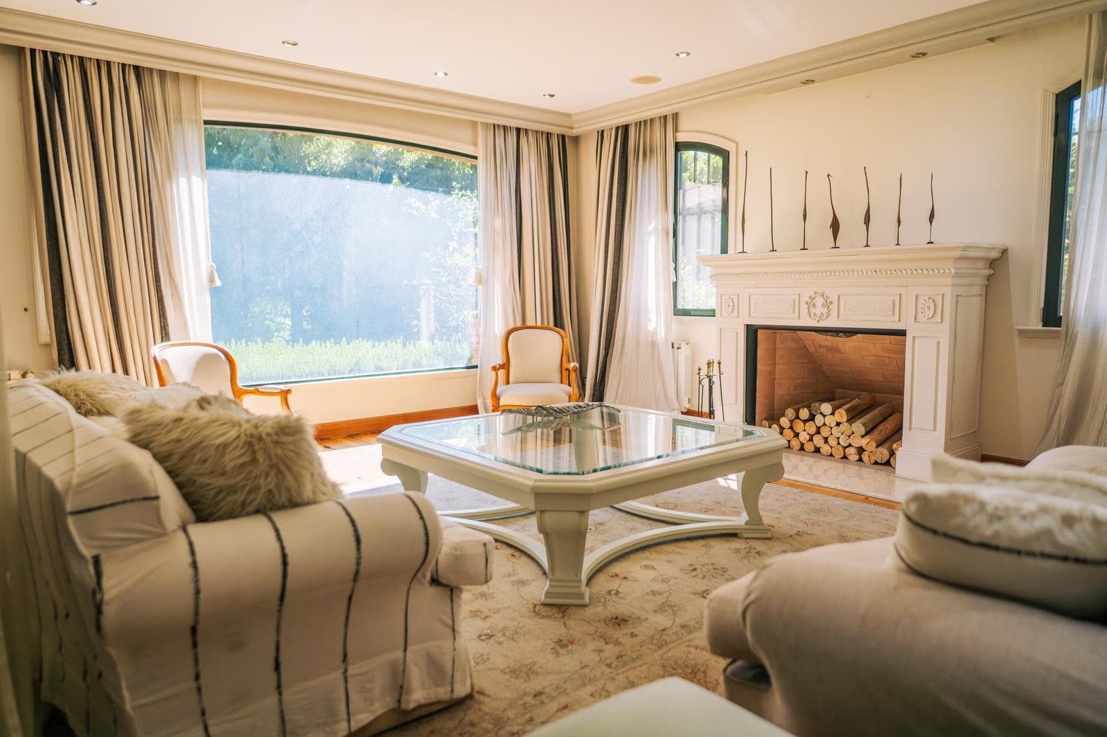 950-square-meter home for sale in Olivos