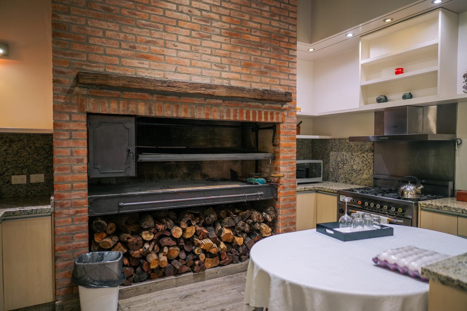 950-square-meter home for sale in Olivos