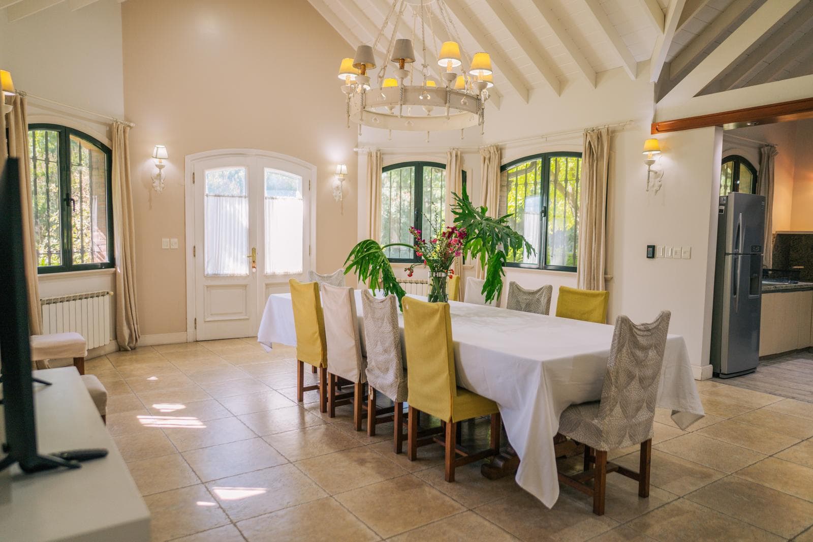 950-square-meter home for sale in Olivos