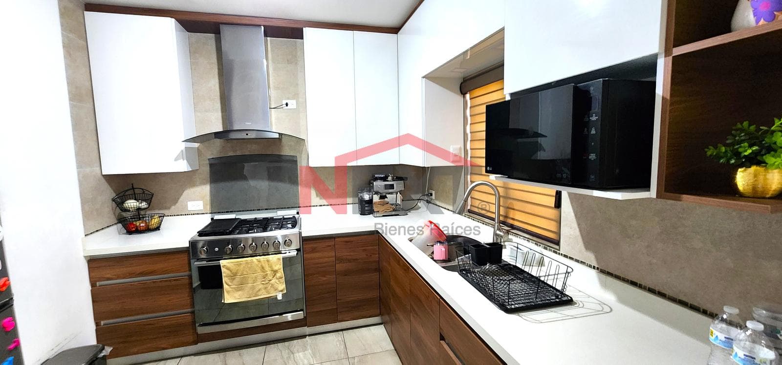 HOUSE FOR SALE NORTHEAST AREA OF HACIENDA LA AURORA