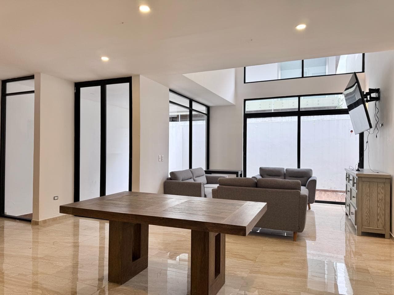 CASA EN RENTA RESIDENCIAL AQUA AV HUAYACAN