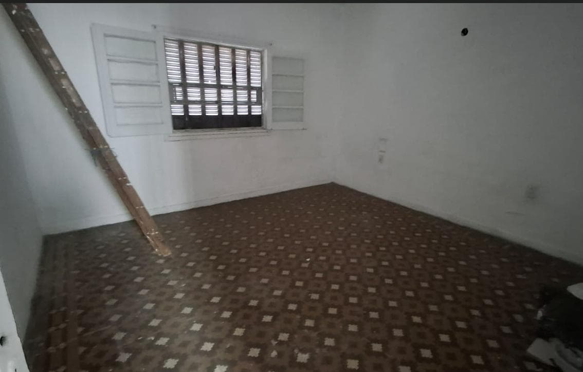 House for sale in need of renovation, 2 bedrooms, Ludueña neighborhood, Rosario