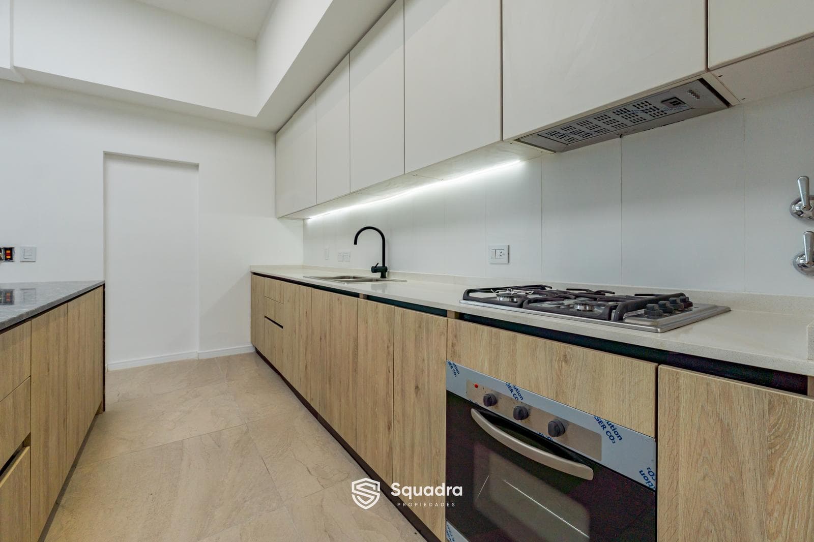 FOR SALE - Brand-new 2-bedroom house with a covered patio and barbecue area - Alvear.