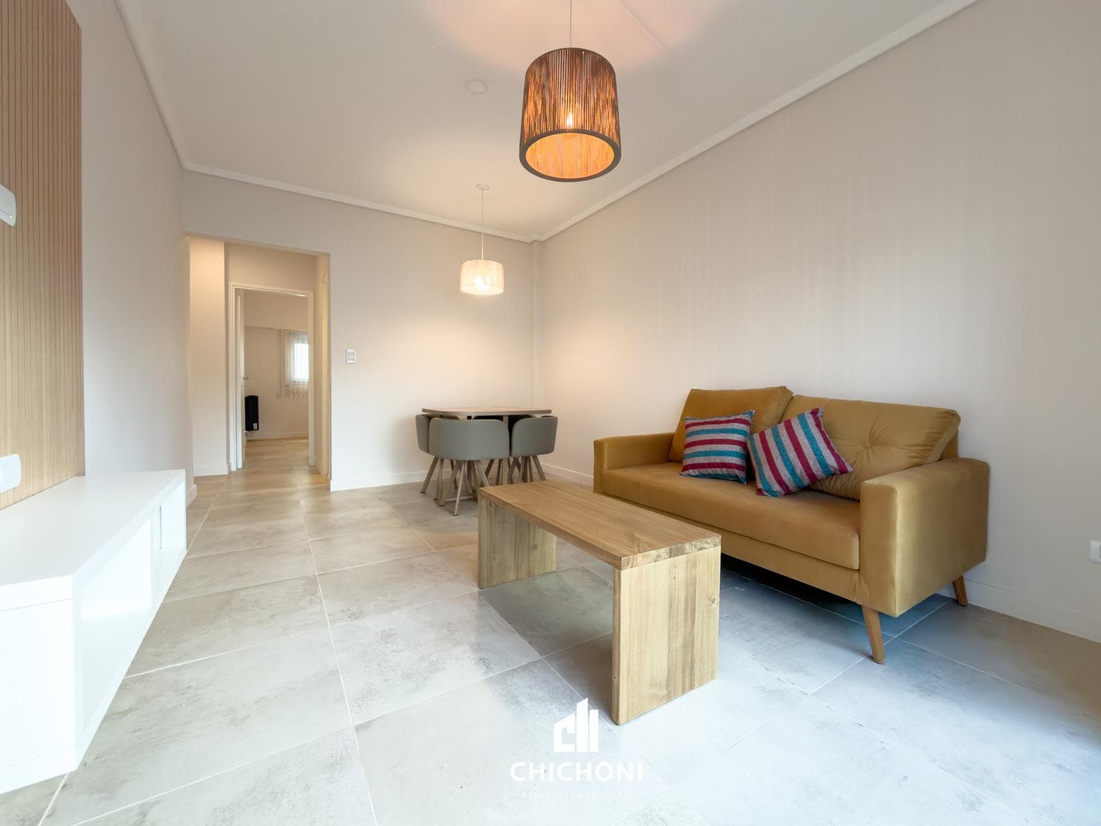 For Sale - 2-Room Apartment with Balcony - Renovated and Furnished - Plaza Mitre