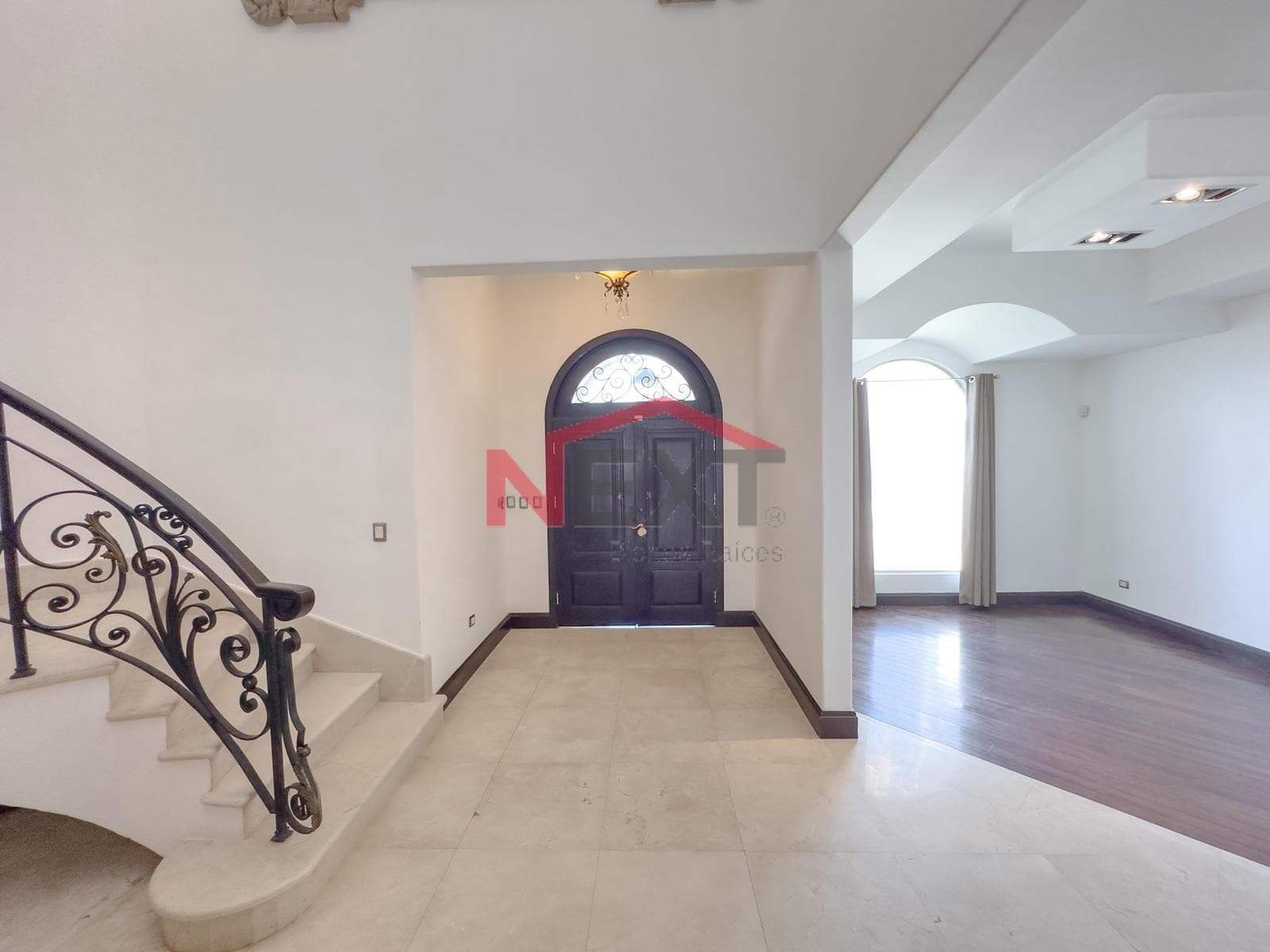 HOUSE FOR SALE IN LORETO RESIDENCIAL