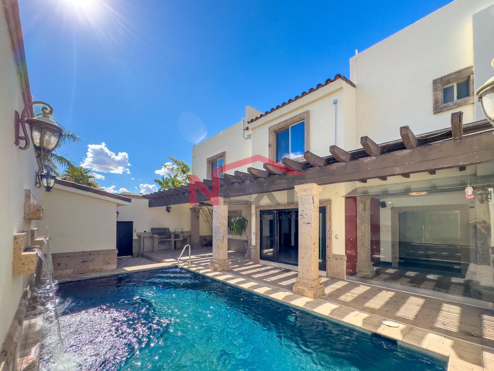 HOUSE FOR SALE IN LORETO RESIDENCIAL