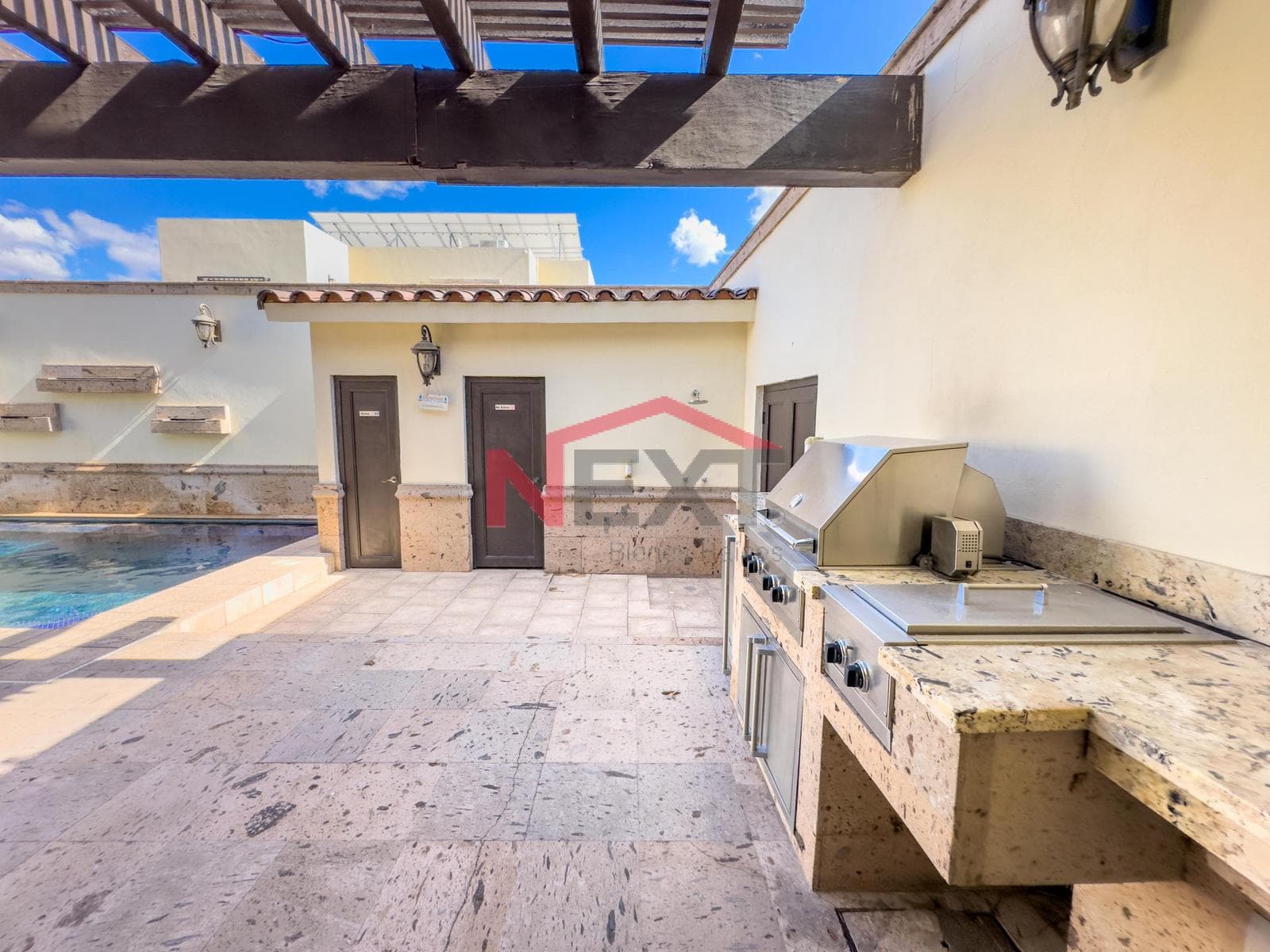 HOUSE FOR SALE IN LORETO RESIDENCIAL