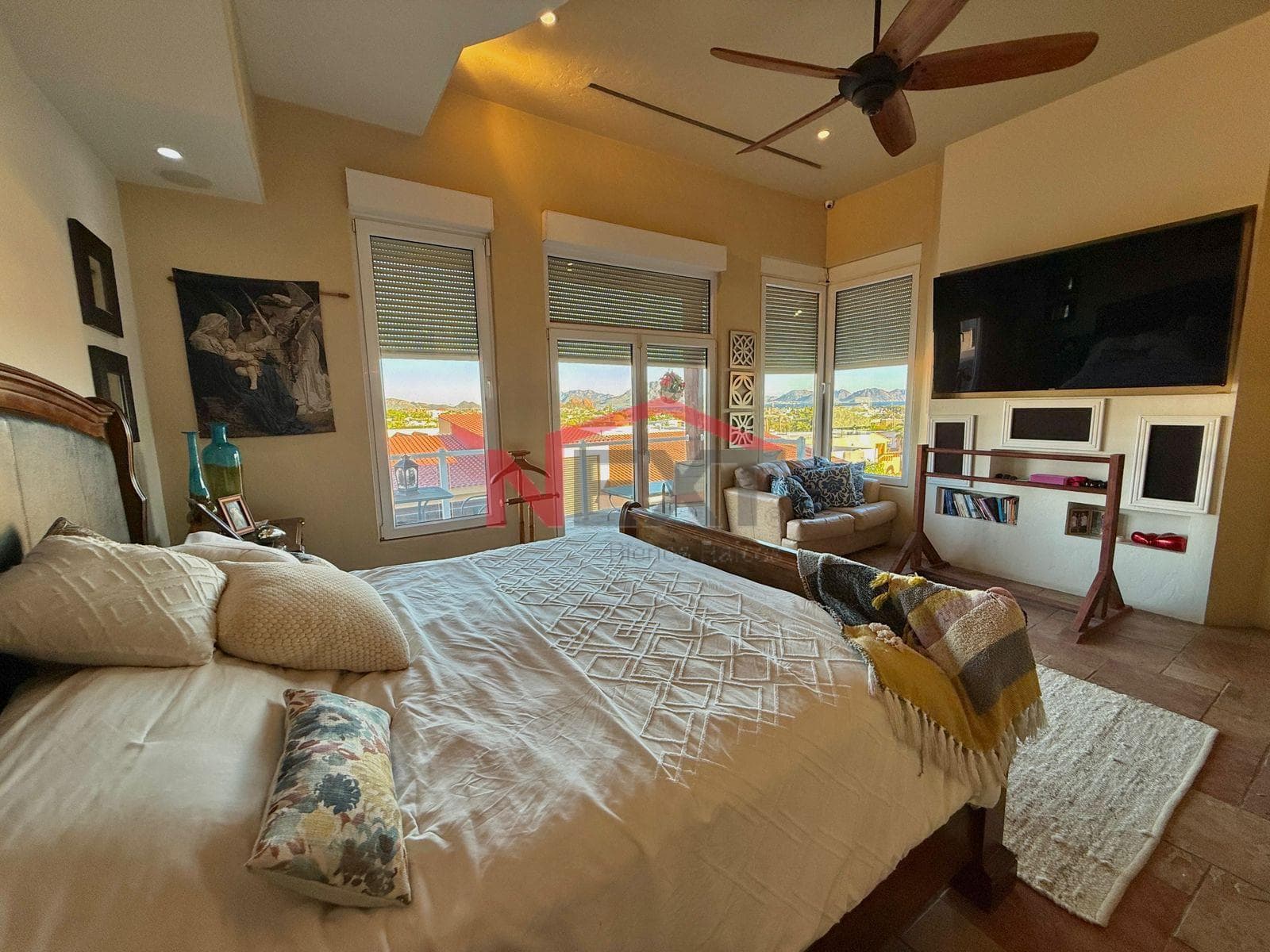 Smart Home for Sale in Loma Bella, San Carlos—Furnished, Fully Equipped, and Featuring a Home Theater.