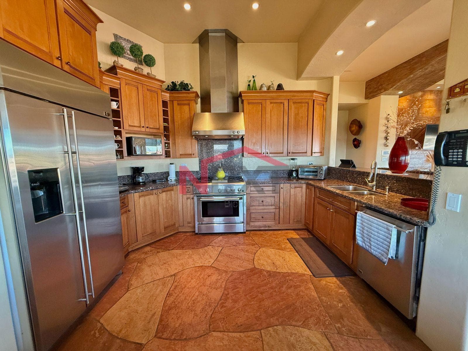 Smart Home for Sale in Loma Bella, San Carlos—Furnished, Fully Equipped, and Featuring a Home Theater.