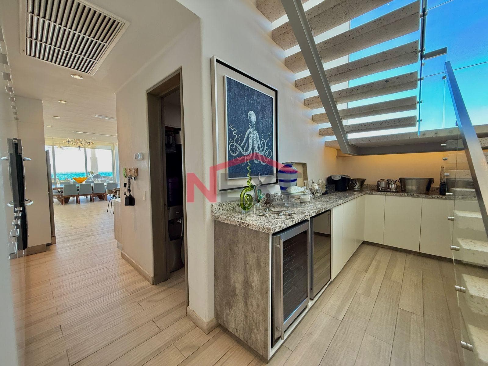 BEACHFRONT HOUSE FOR SALE IN THE PUESTA DEL SOL RESIDENTIAL COMPLEX, SAN CARLOS, SONORA.