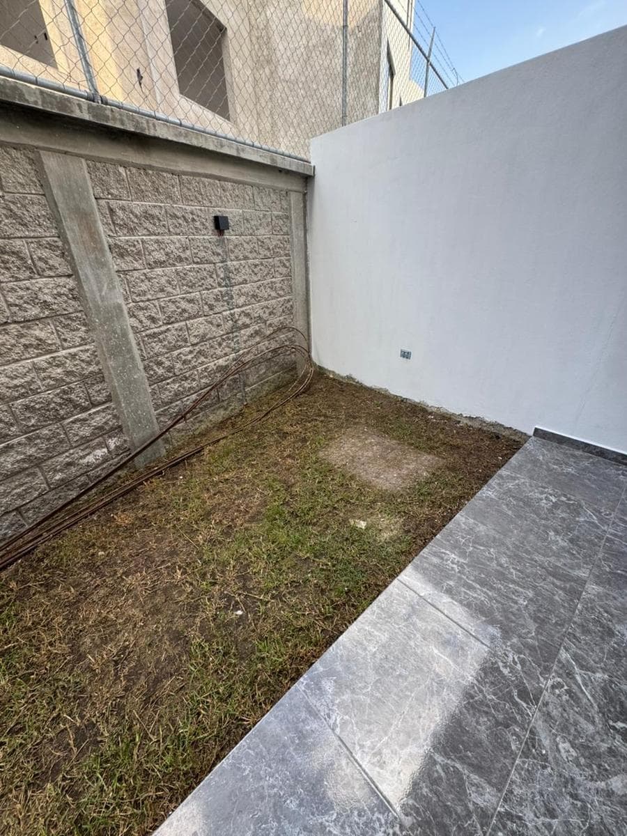 House for Sale in San Francisco, San Mateo, Atenco