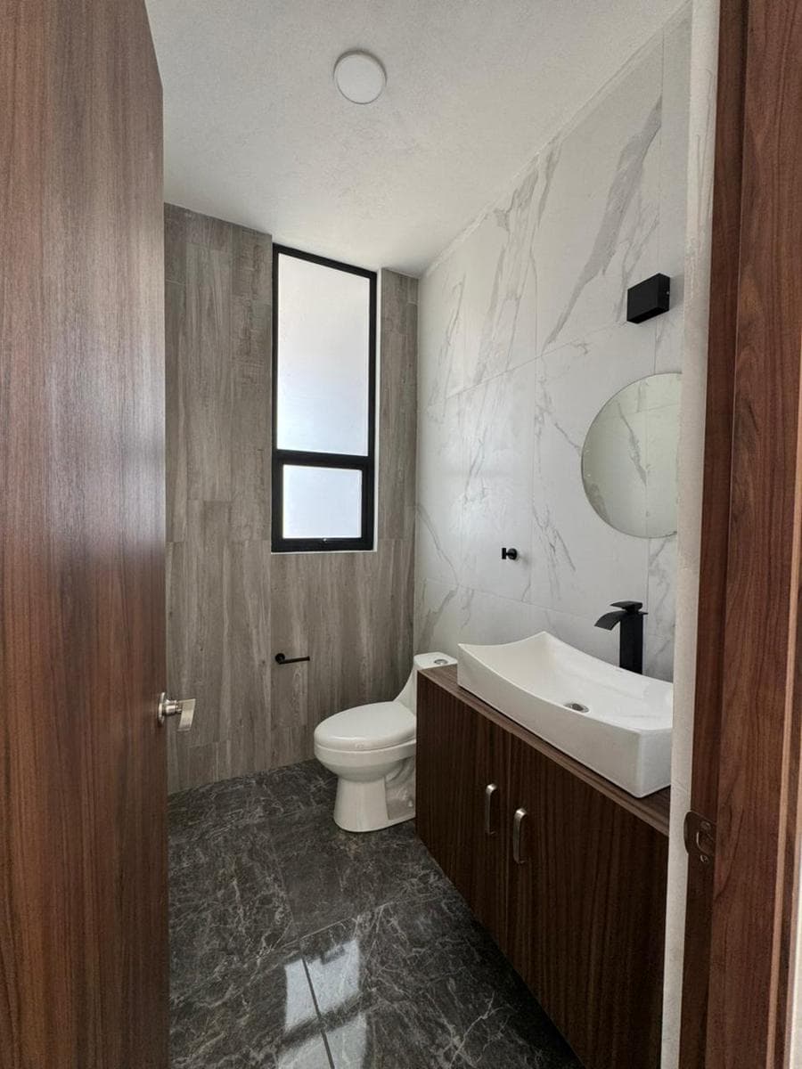 House for Sale in San Francisco, San Mateo, Atenco