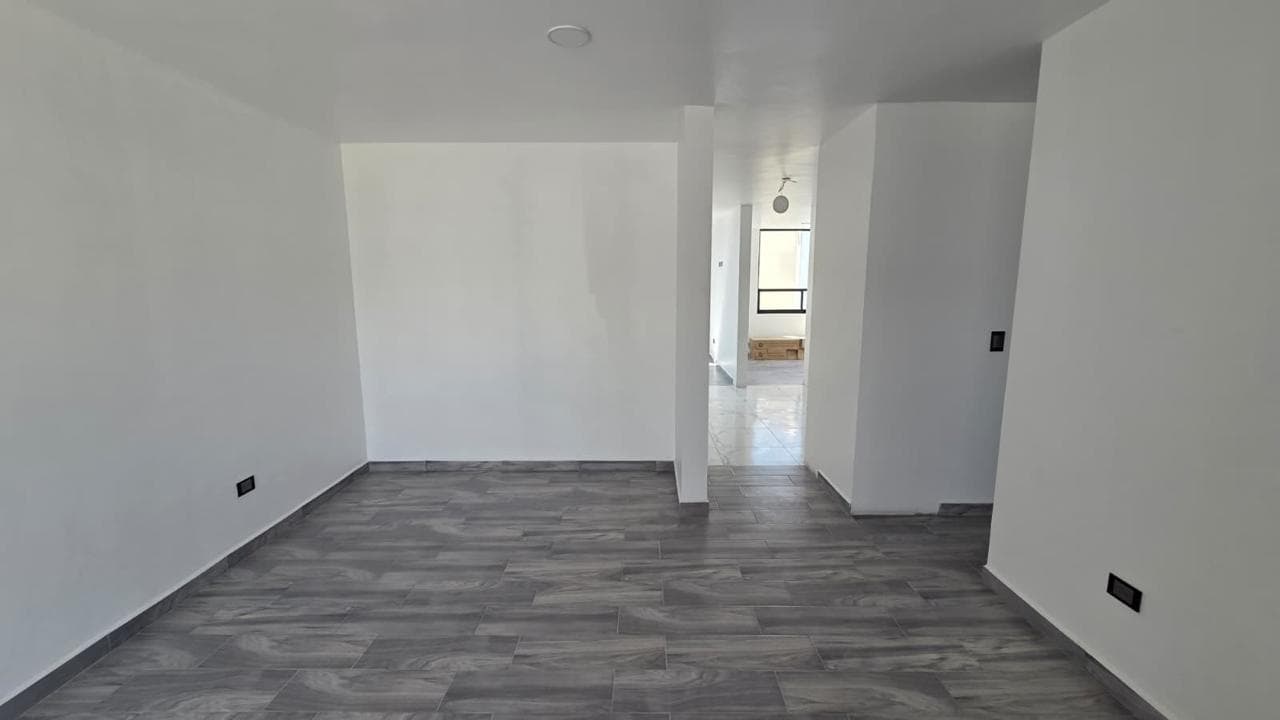House for Sale in San Francisco, San Mateo, Atenco