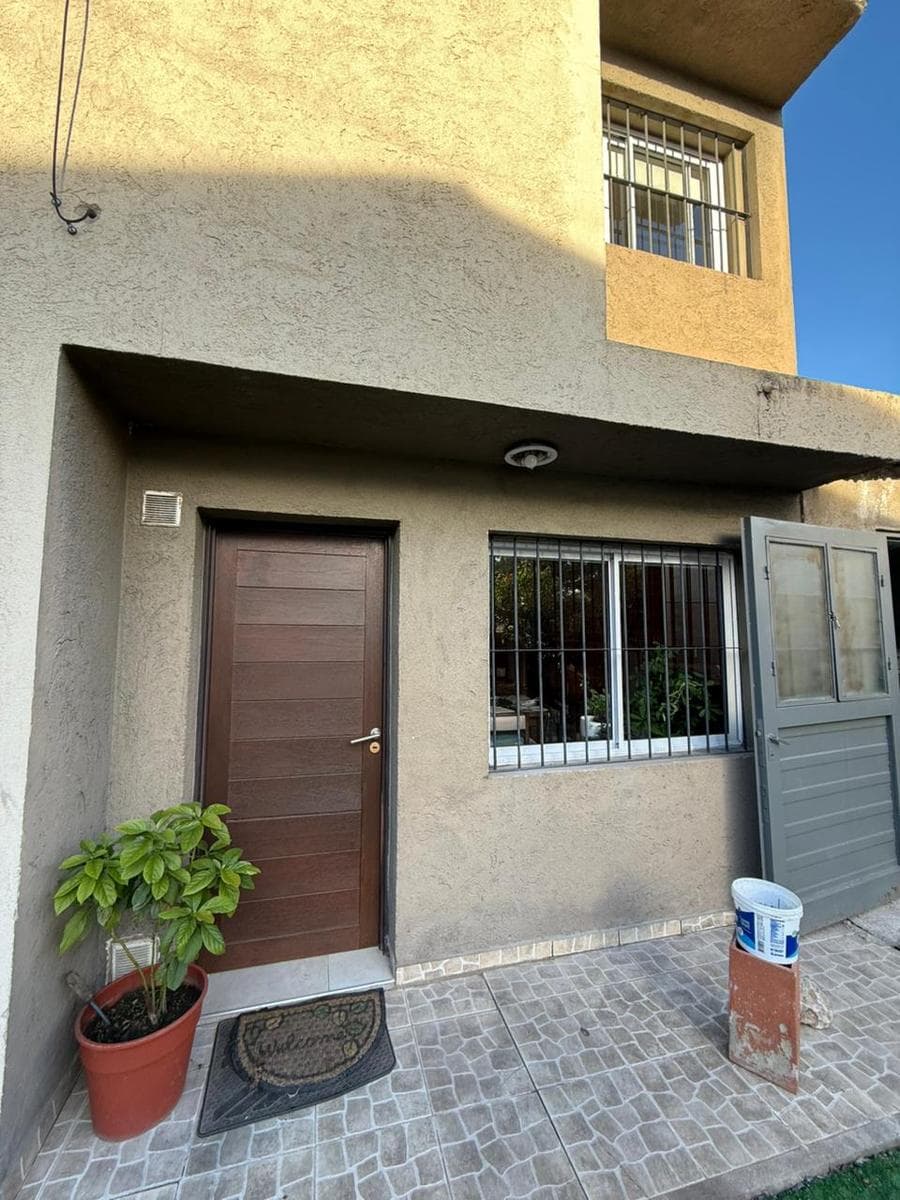 Granja de Funes Duplex: 2 Bedrooms with 2-Car Garage