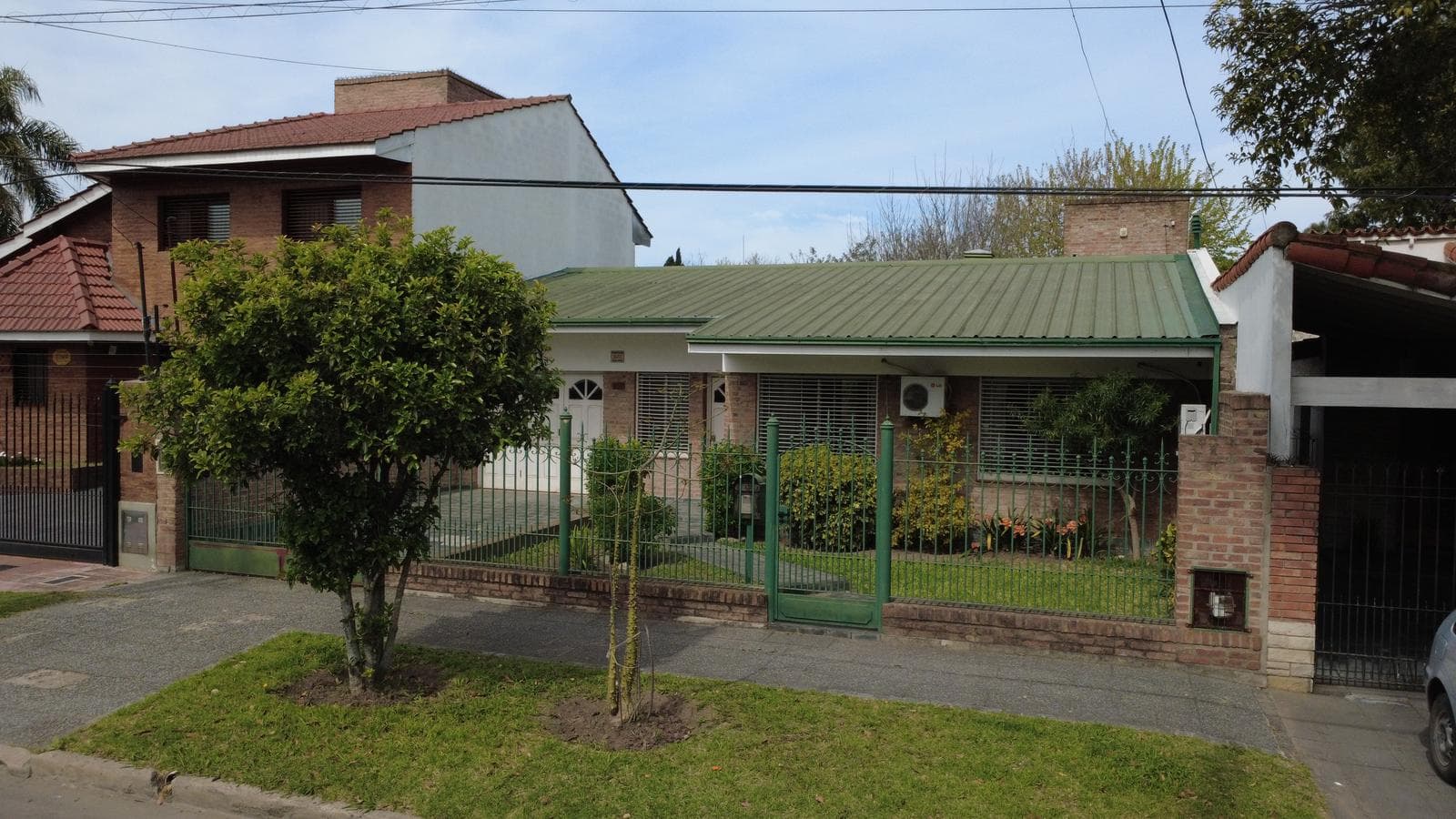 House with Garden for Sale in Adrogue