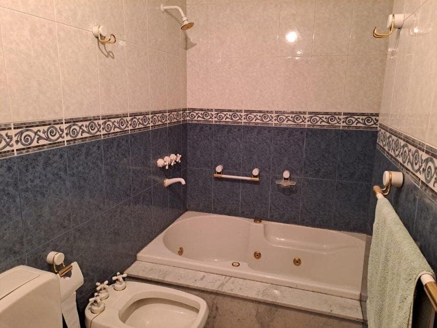 House with Garden for Sale in Adrogue