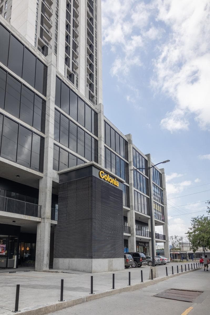 OFFICE FOR RENT/SALE IN DOWNTOWN MONTERREY