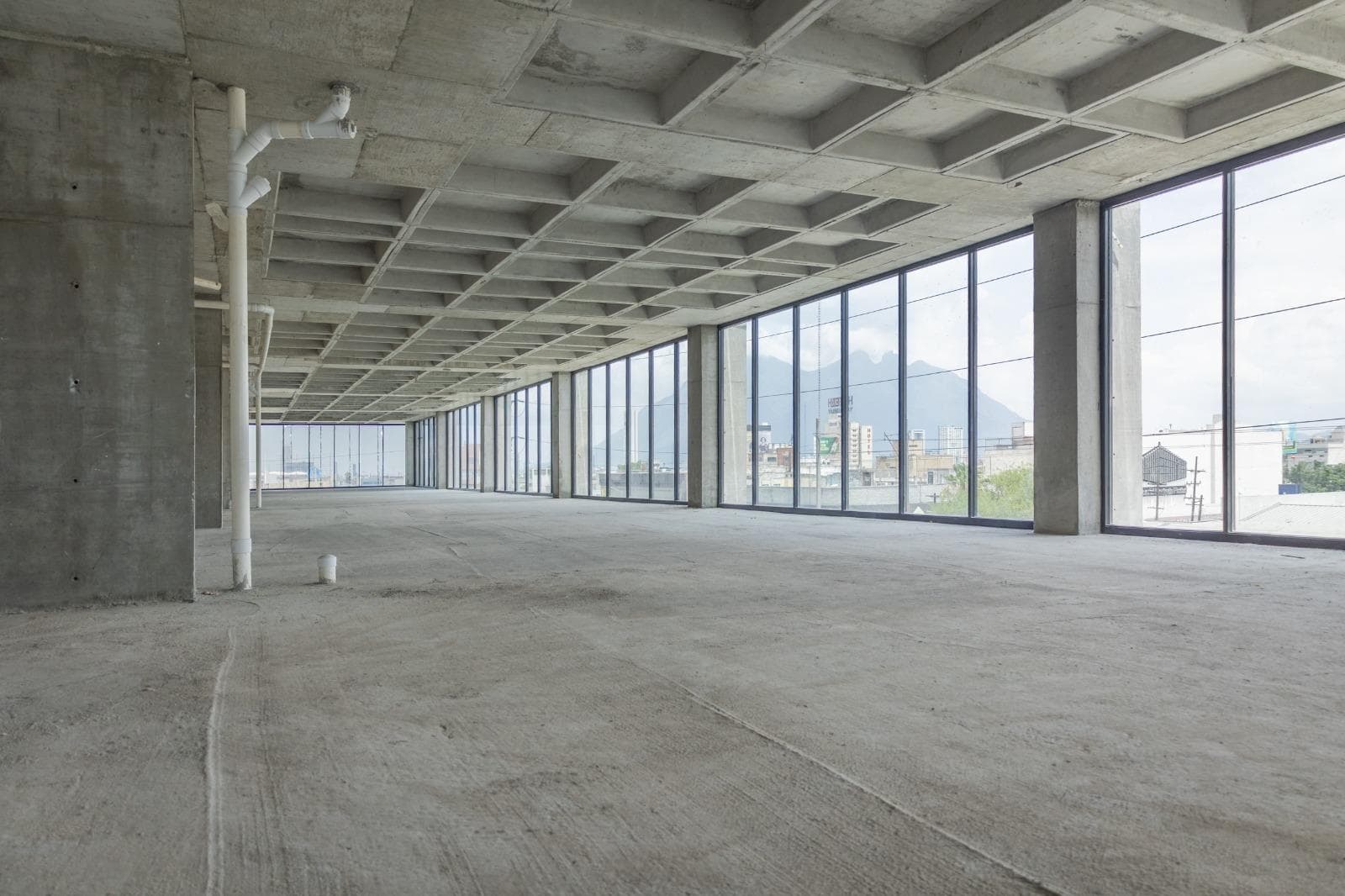 OFFICE FOR SALE/RENT