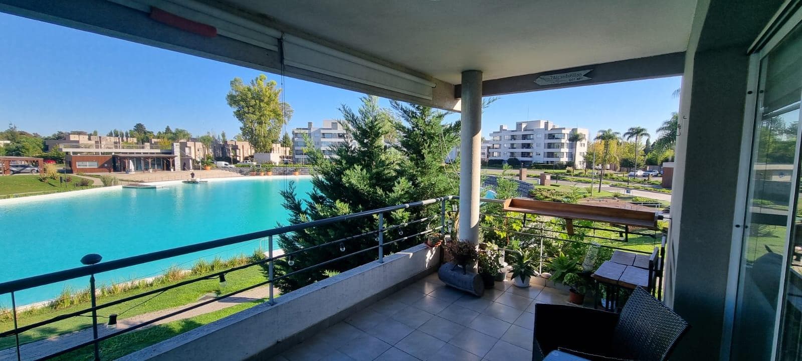 DPTO 4 amb con vista a la laguna, suite y cochera en Lagoon Pilar