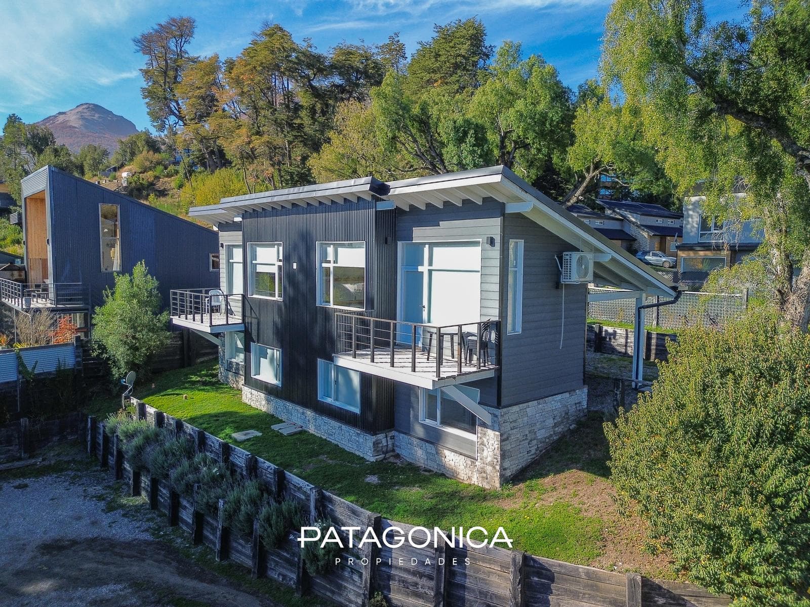 For sale: 4 equipped houses, 73 m² each, with panoramic view, Villa La Angostura