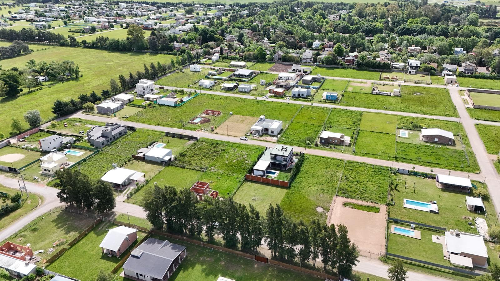 600-square-meter lot in the Aire Pampa neighborhood. City of Zárate