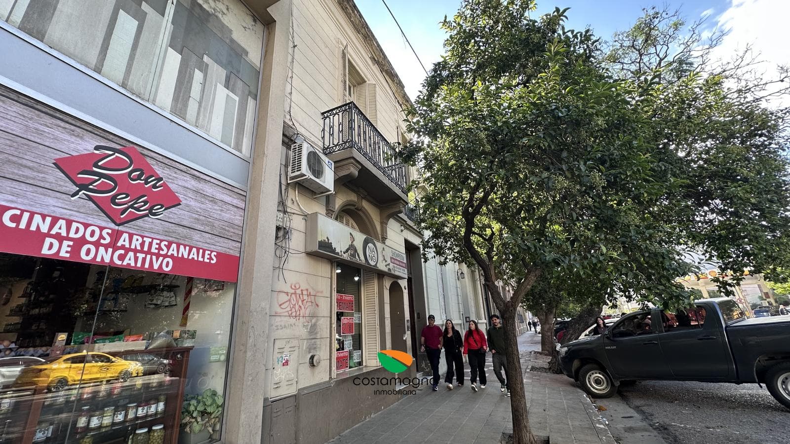 LARGE PROPERTY ON 24 DE SEPTIEMBRE STREET IN GENERAL PAZ - COMMERCIAL USE