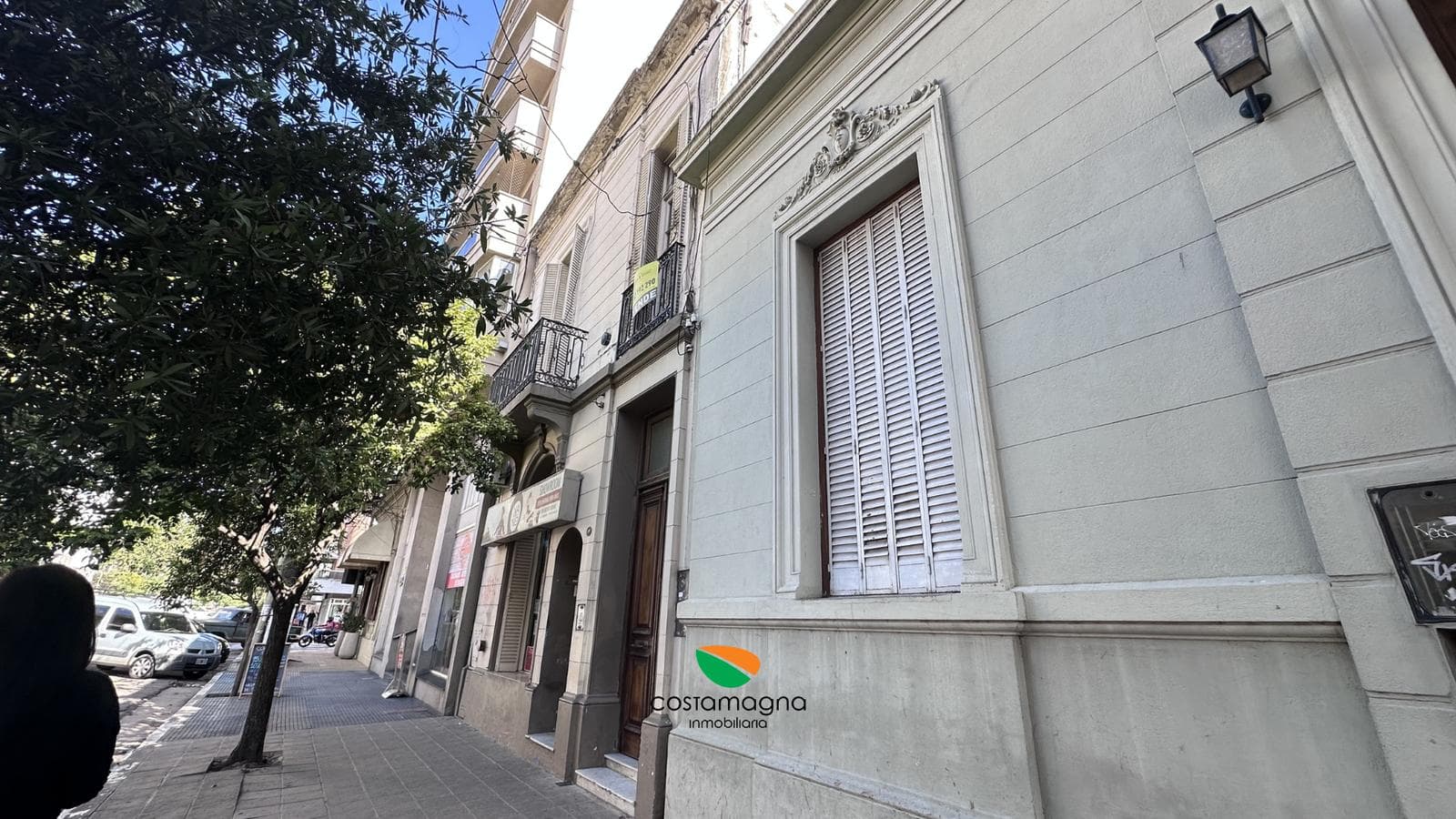 LARGE PROPERTY ON 24 DE SEPTIEMBRE STREET IN GENERAL PAZ - COMMERCIAL USE