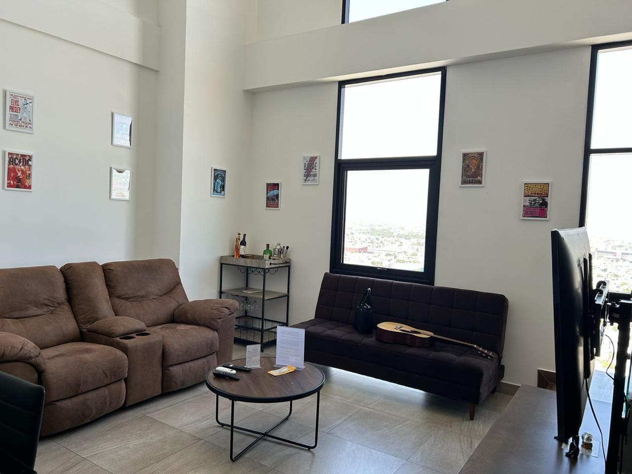 FURNISHED PENTHOUSE FOR RENT IN THE MITRAS LUZ TOWER IN DOWNTOWN MONTERREY