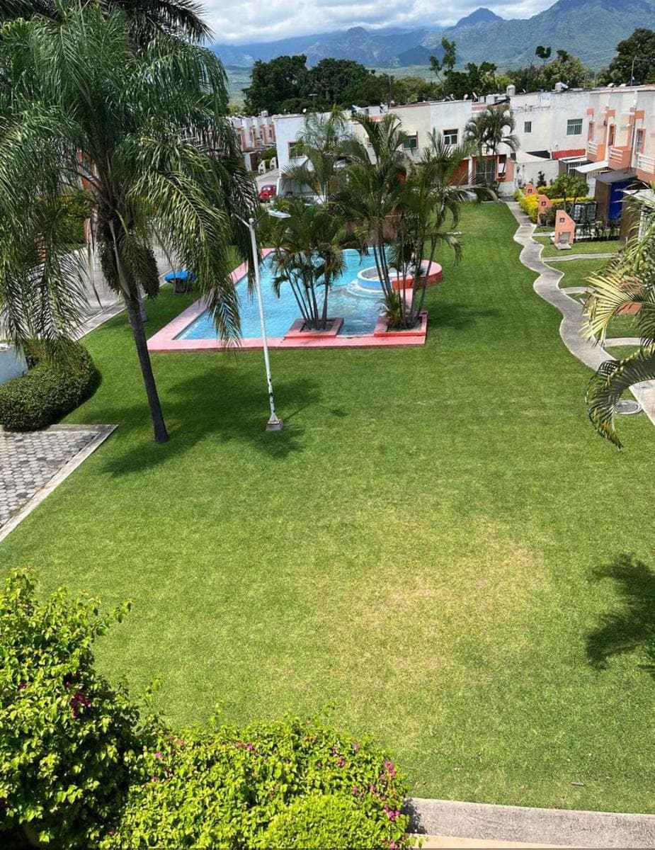 Condominium unit for sale with amenities and 24/7 security
