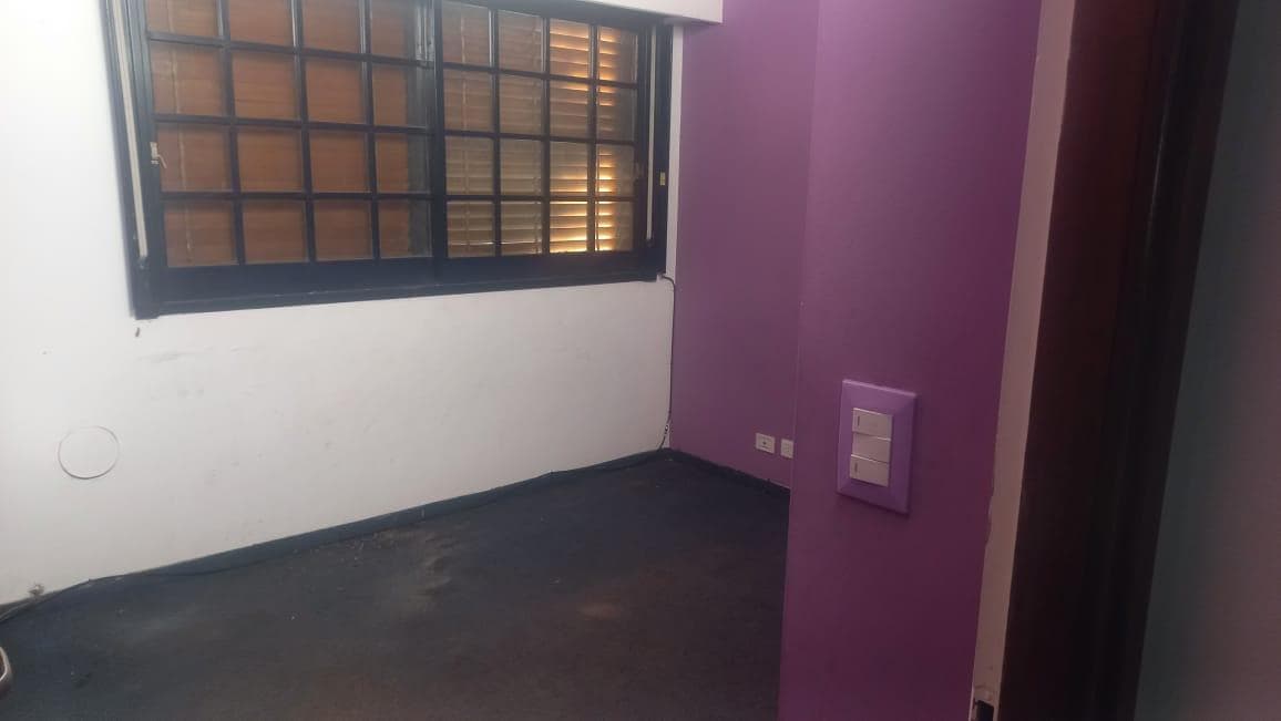 House for sale: 7 rooms, pool, barbecue, garage