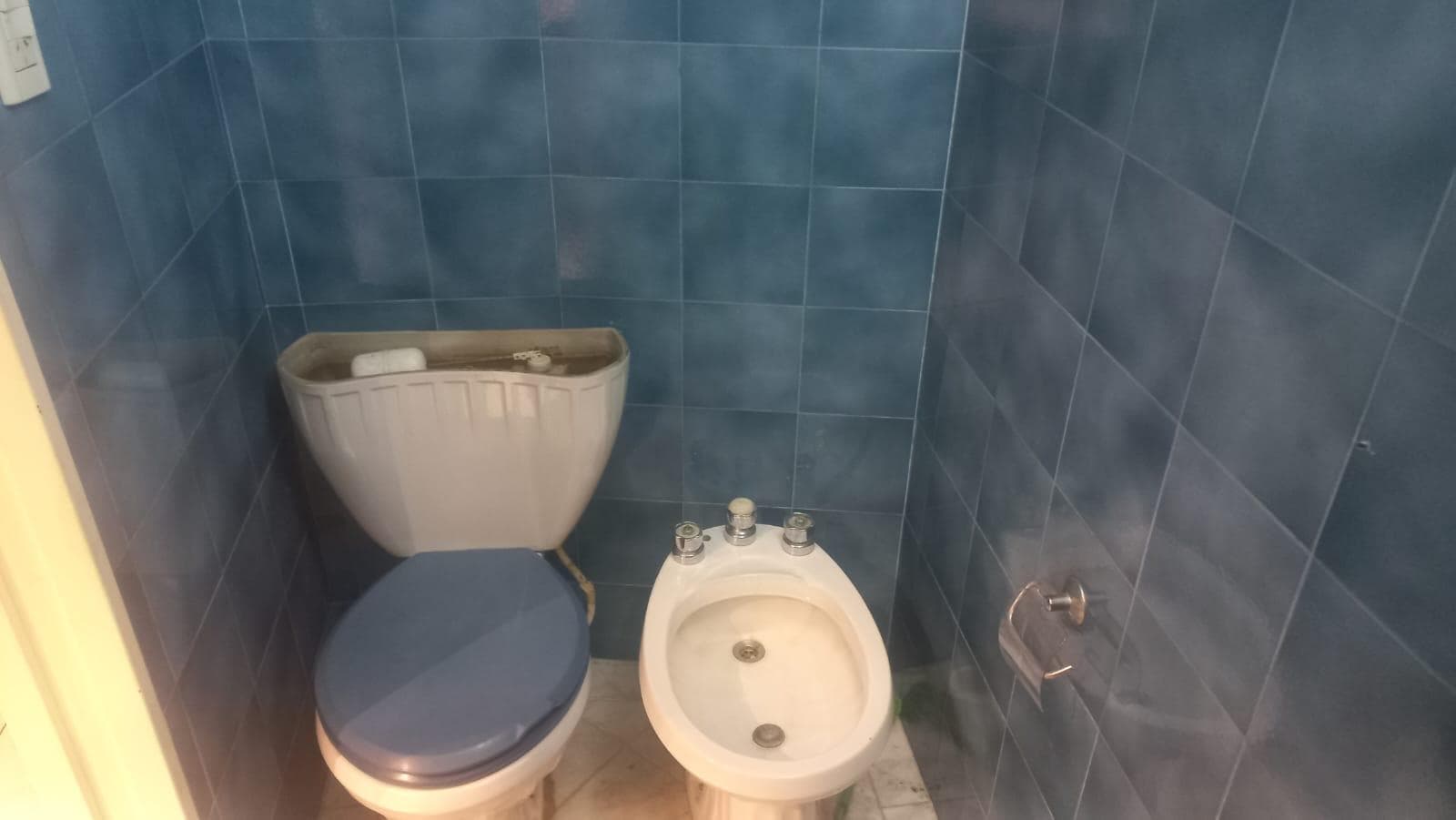 House for sale: 7 rooms, pool, barbecue, garage