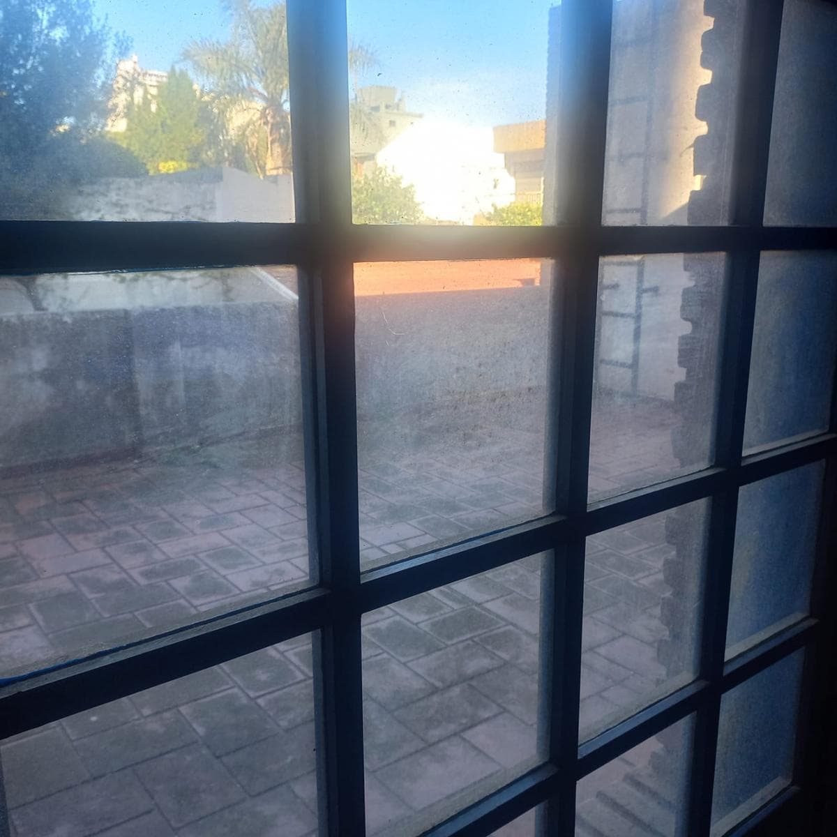 House for sale: 7 rooms, pool, barbecue, garage