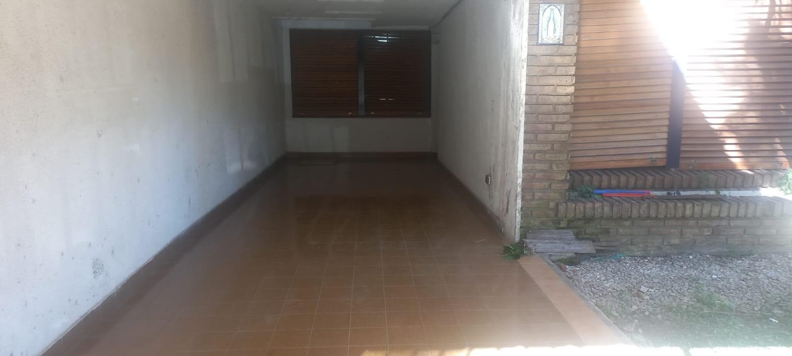 House for sale: 7 rooms, pool, barbecue, garage