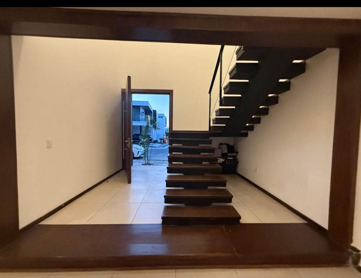 HOUSE FOR RENT OR SALE IN LOMAS DE ANGELOPOLIS III, PARQUE MICHOACÁN, PUEBLA