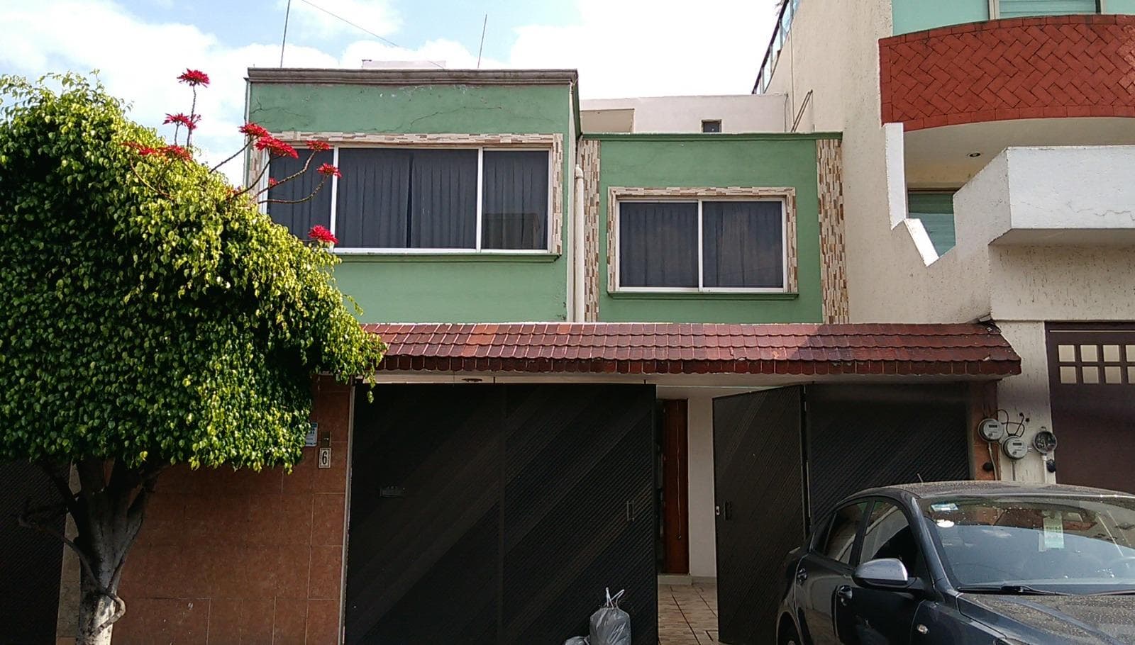 House for Sale in Los Olivos, Coyoacán, with a Terrace. Gated community with 24-hour security