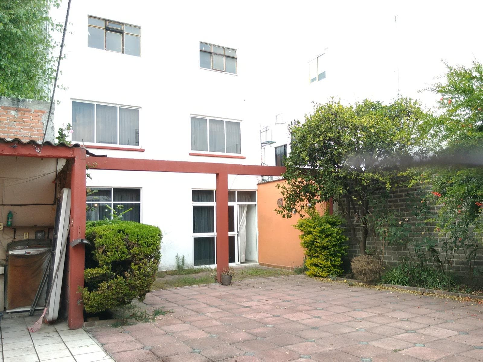 House for Sale in Los Olivos, Coyoacán, with a Terrace. Gated community with 24-hour security