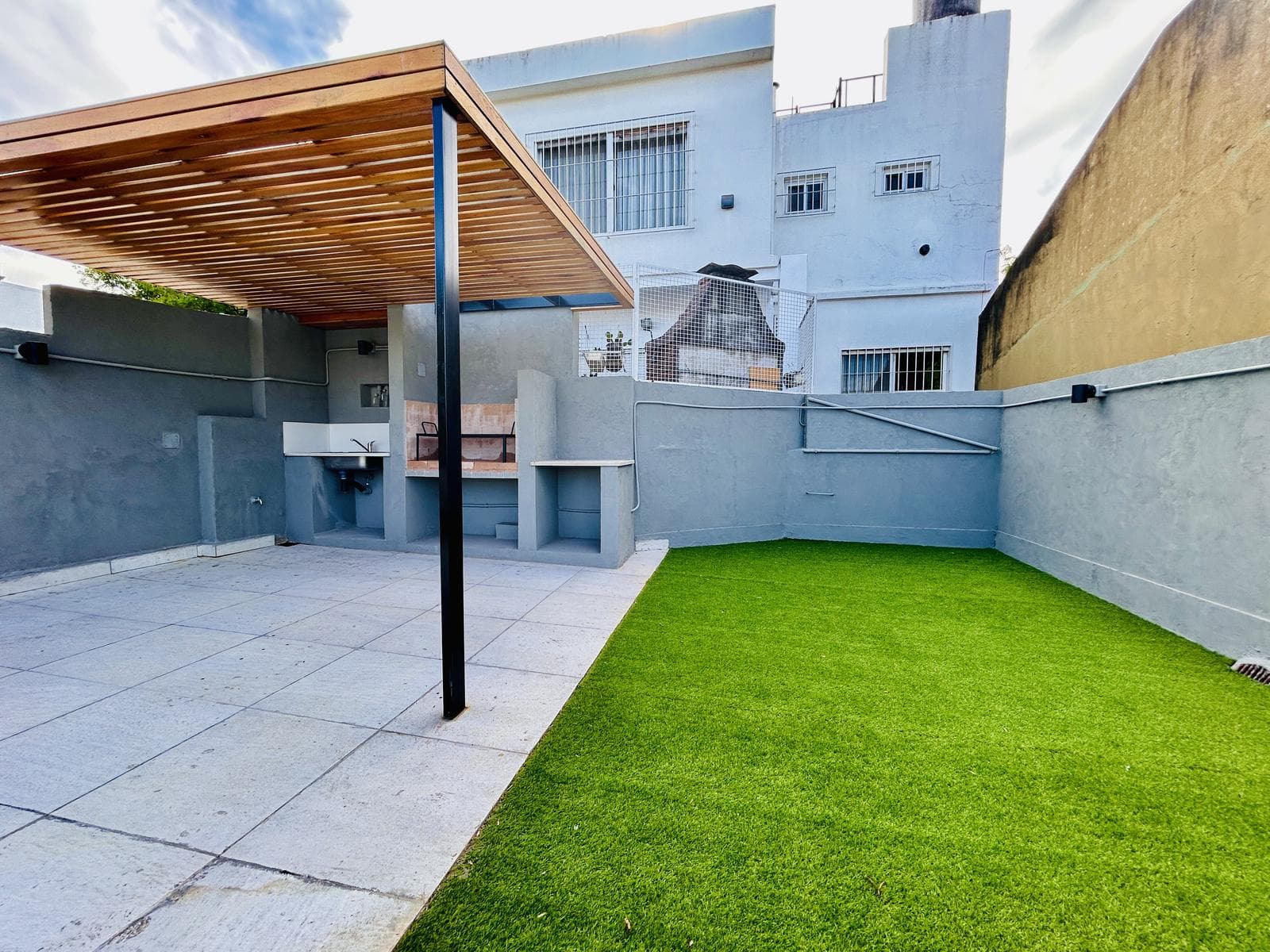 3-room penthouse for sale in Saavedra with its own terrace