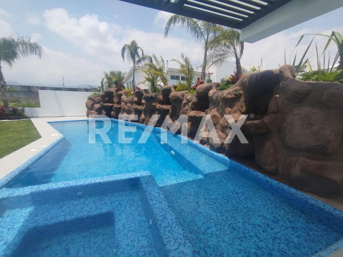 House for Sale in Morelos, Lomas de Cocoyoc Subdivision