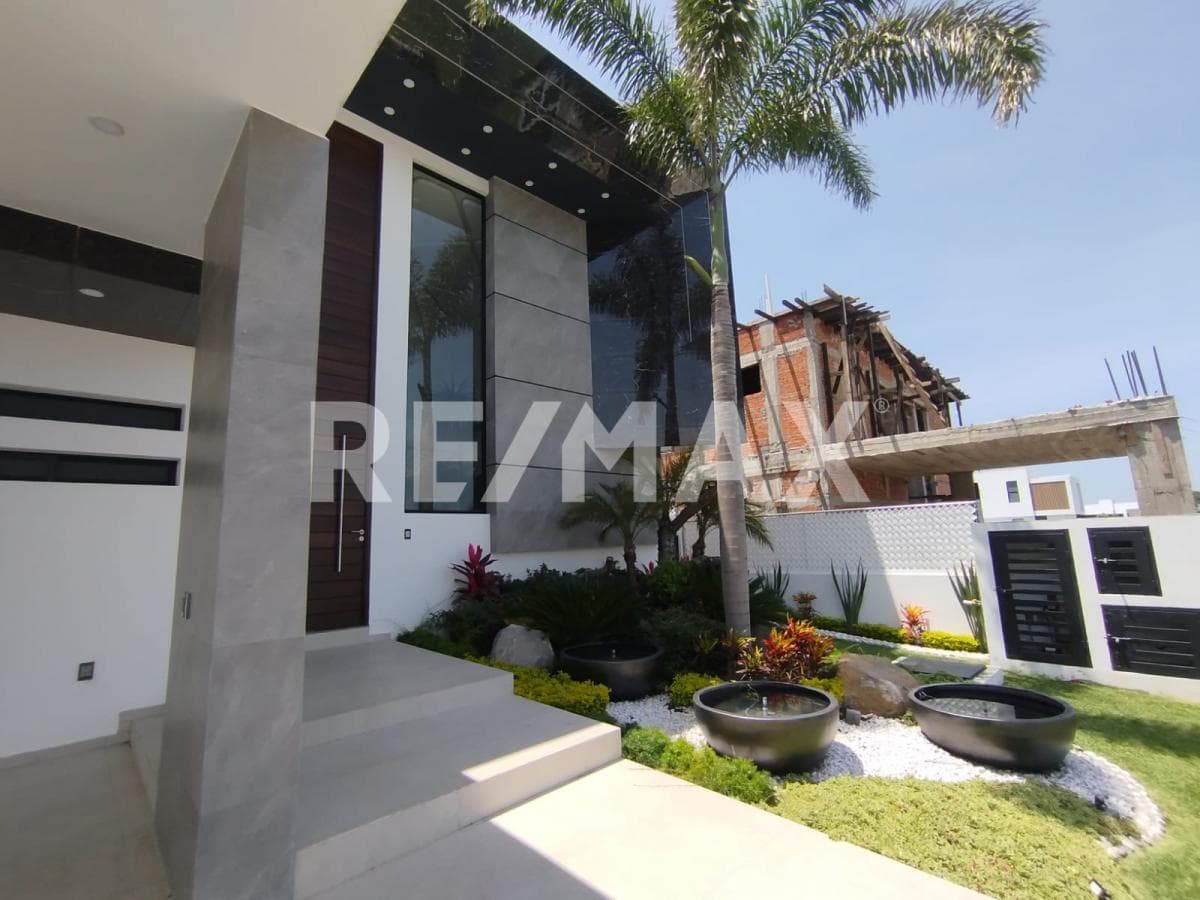 House for Sale in Morelos, Lomas de Cocoyoc Subdivision