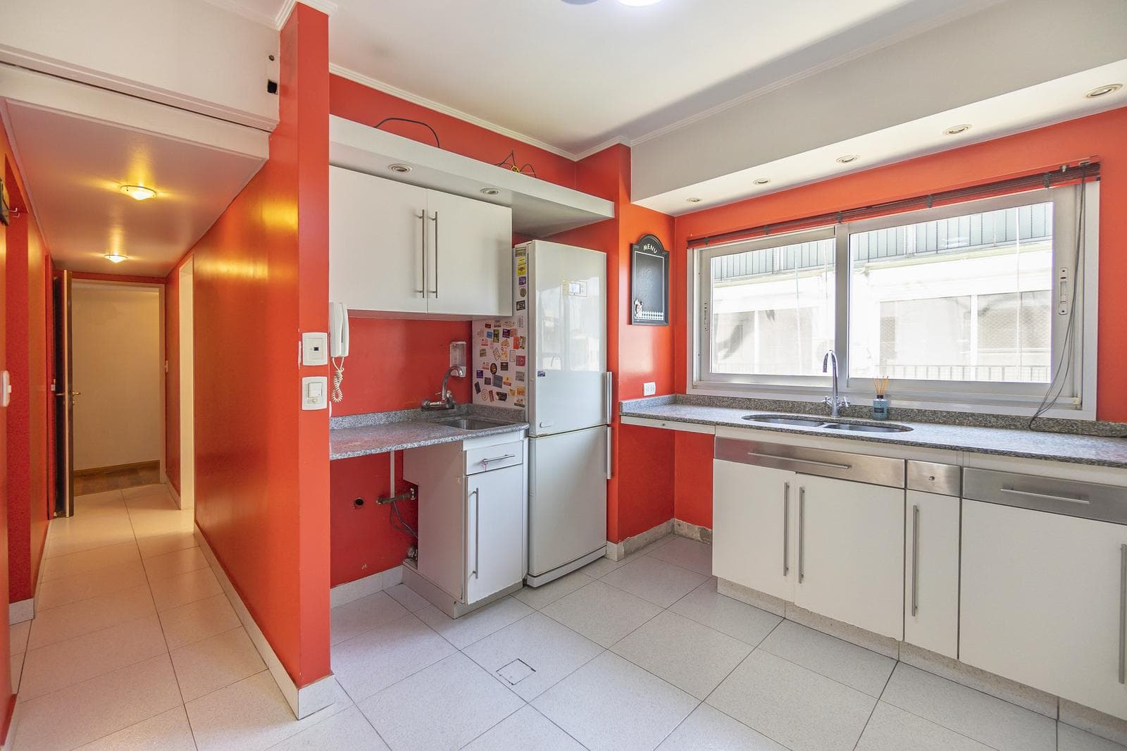 APARTMENT WITH A TERRACE IN RECOLETA
