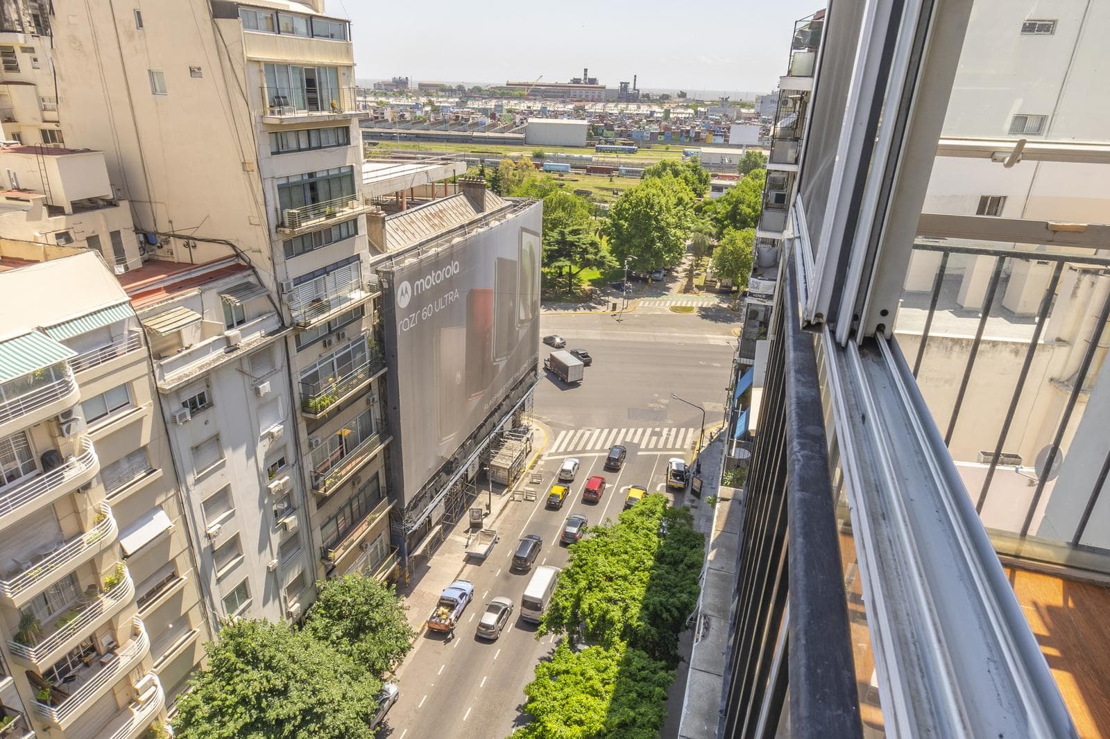APARTMENT WITH A TERRACE IN RECOLETA