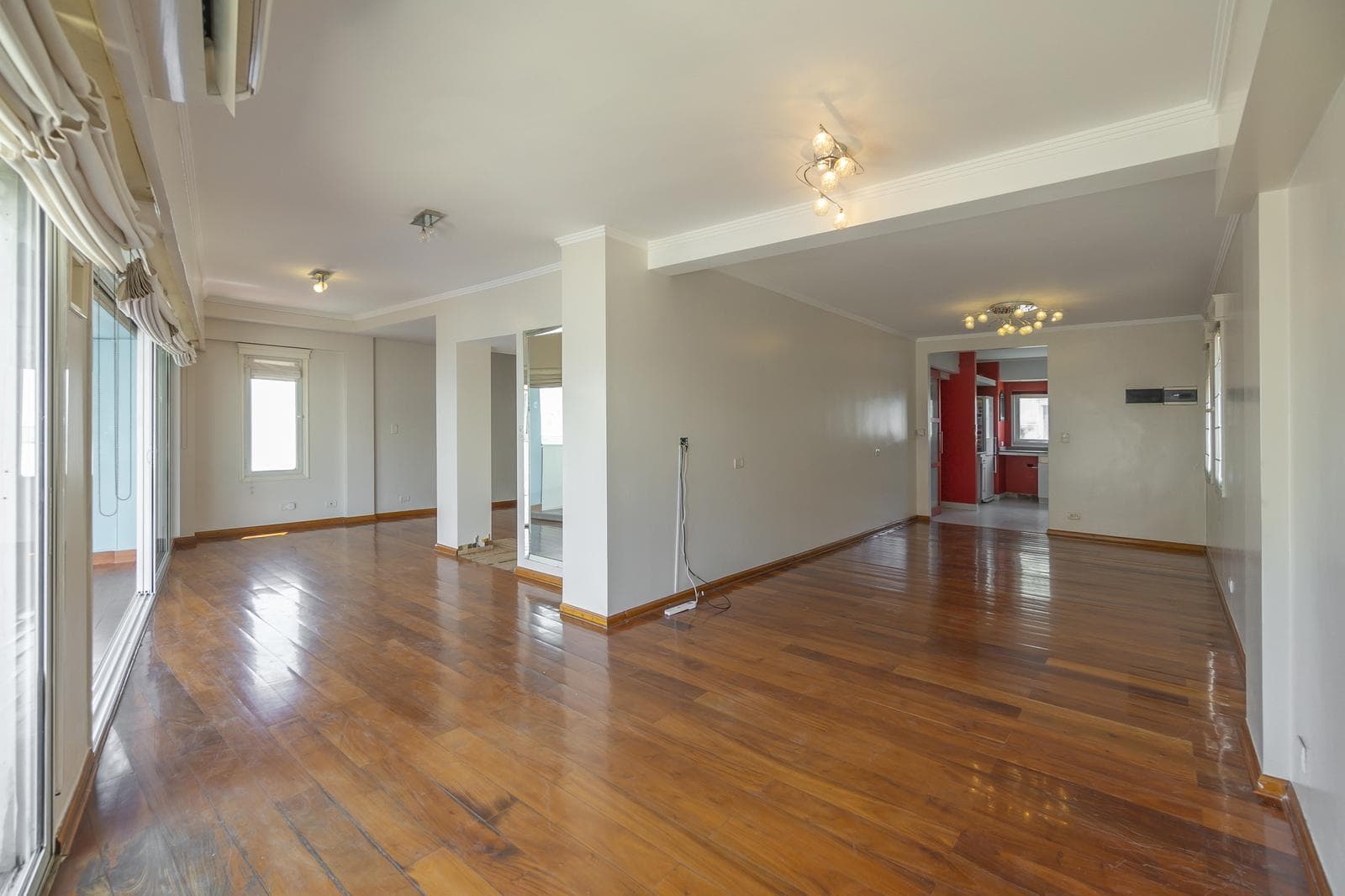 APARTMENT WITH A TERRACE IN RECOLETA