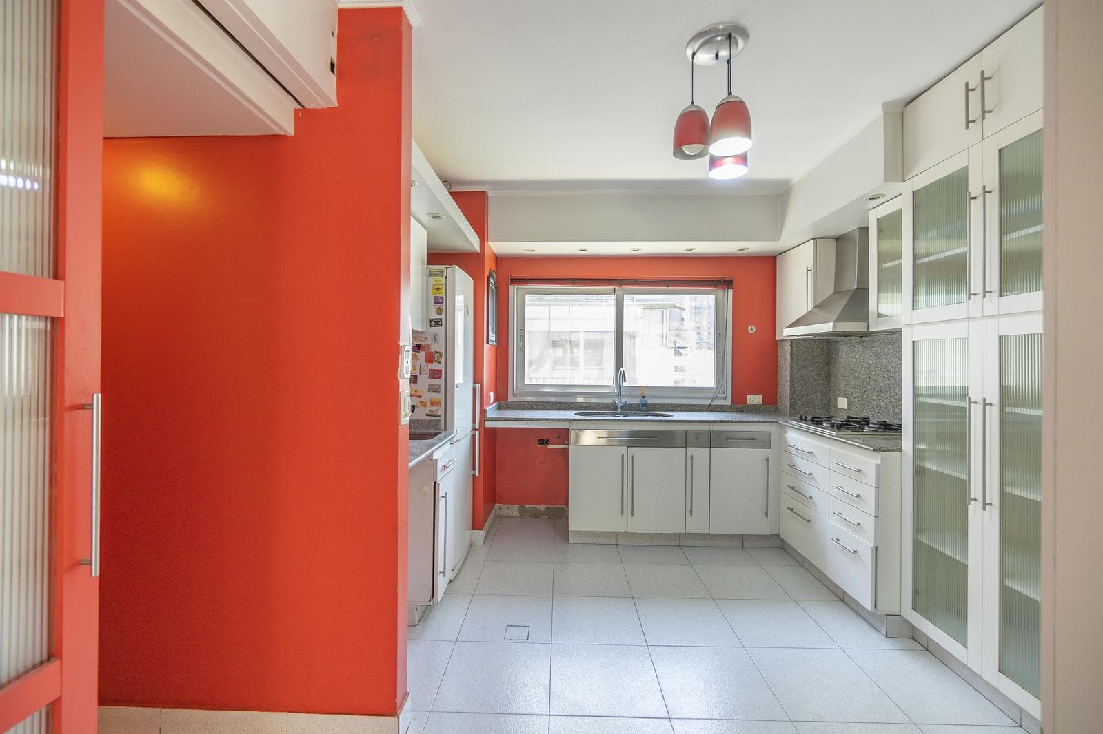 APARTMENT WITH A TERRACE IN RECOLETA